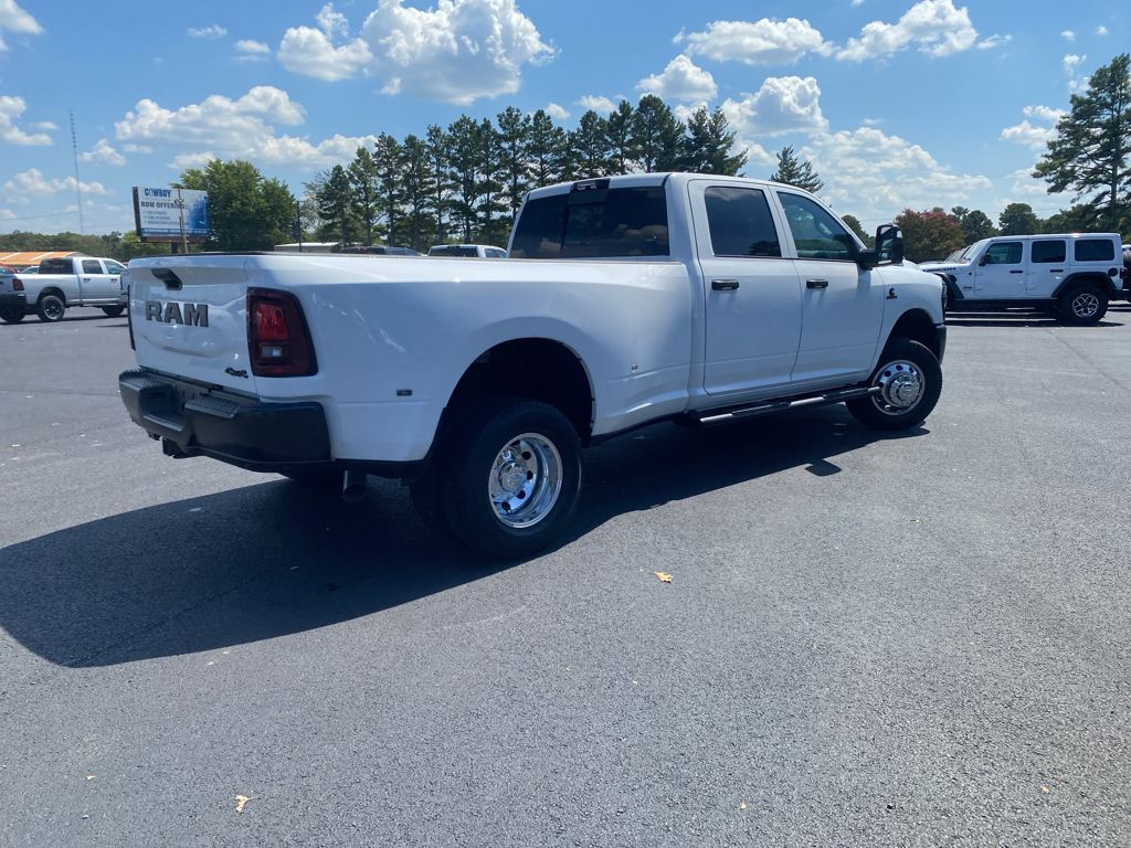 2026 Ram 3500 Tradesman photo 5
