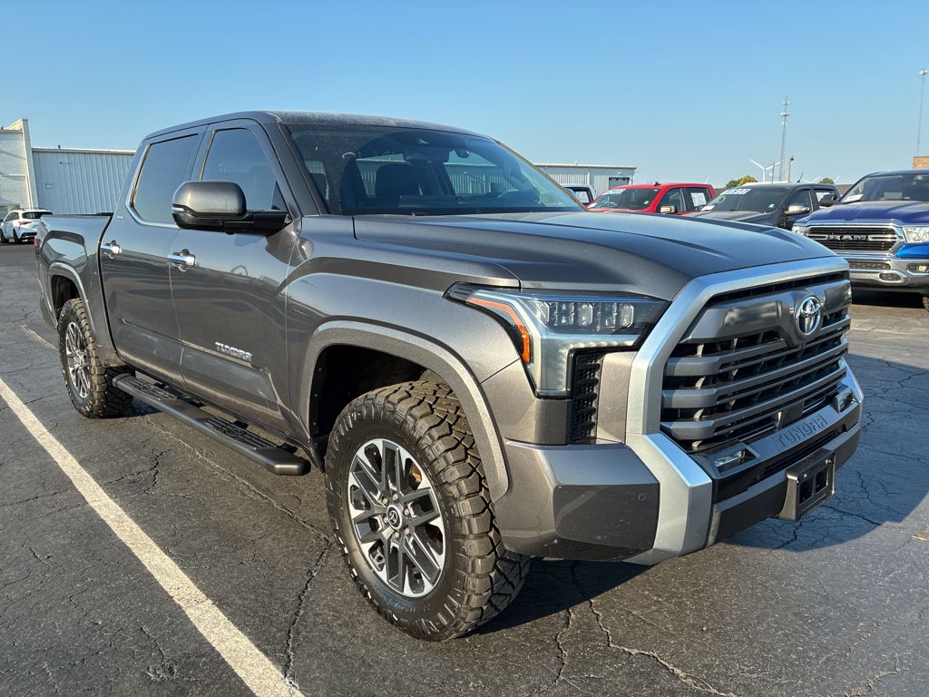 2024 Toyota Tundra Limited photo 3