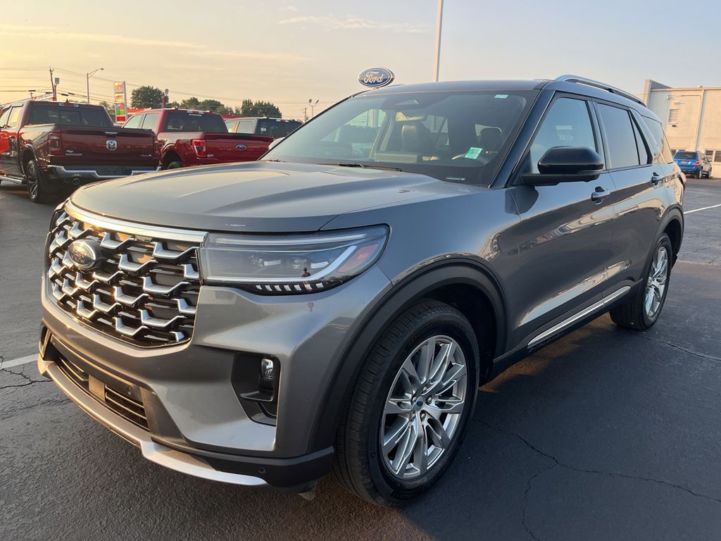 2025 Ford Explorer Platinum photo 1