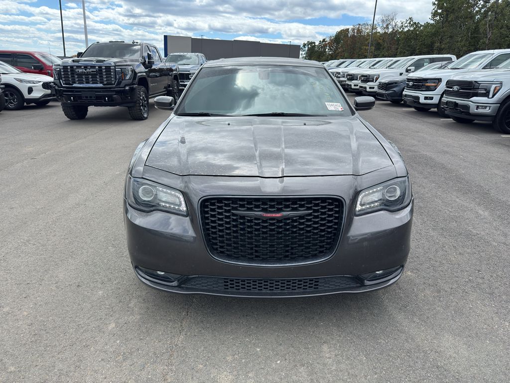 2023 Chrysler 300S 300S photo 2