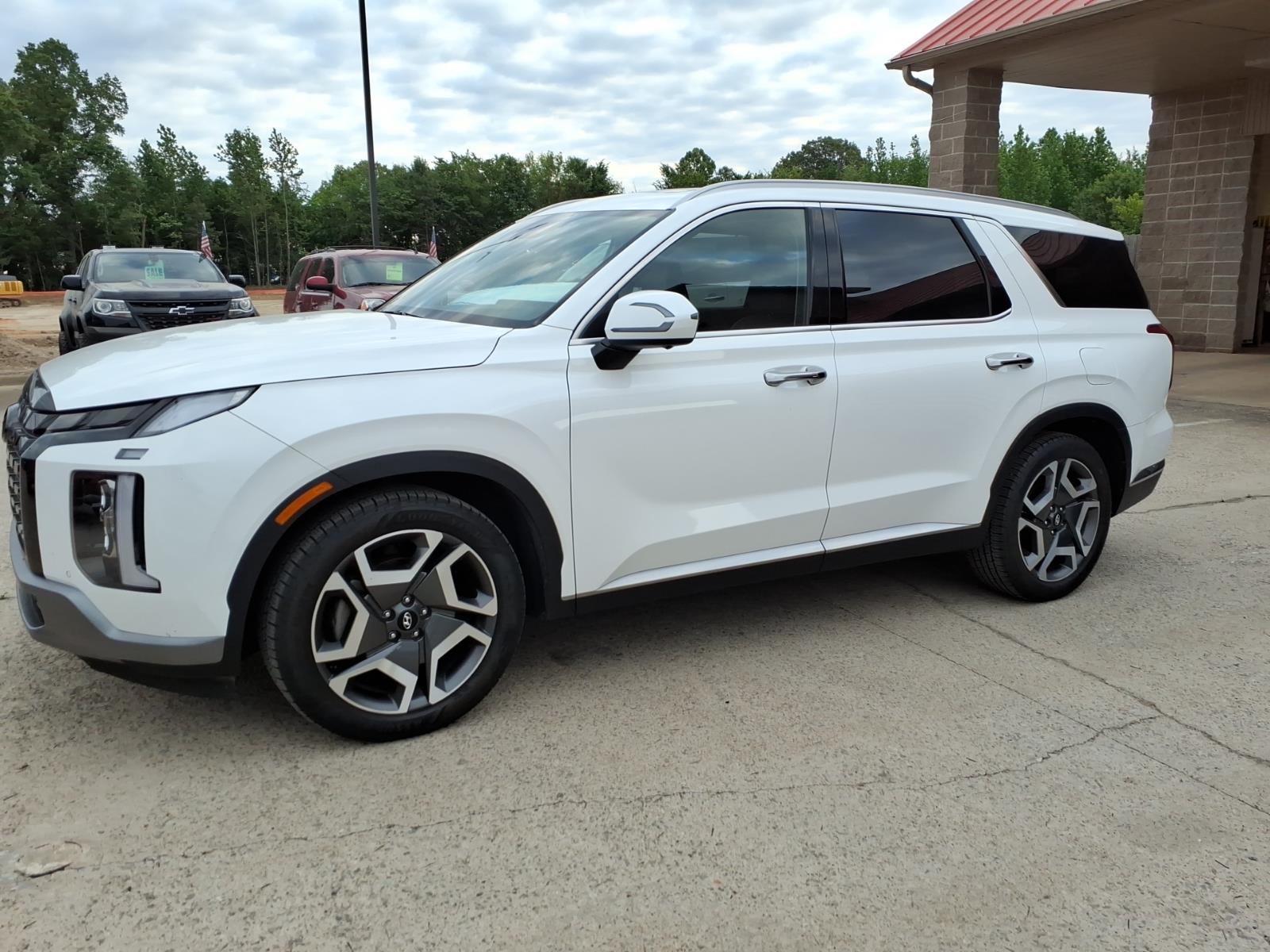 2023 Hyundai PALISADE Limited photo 3