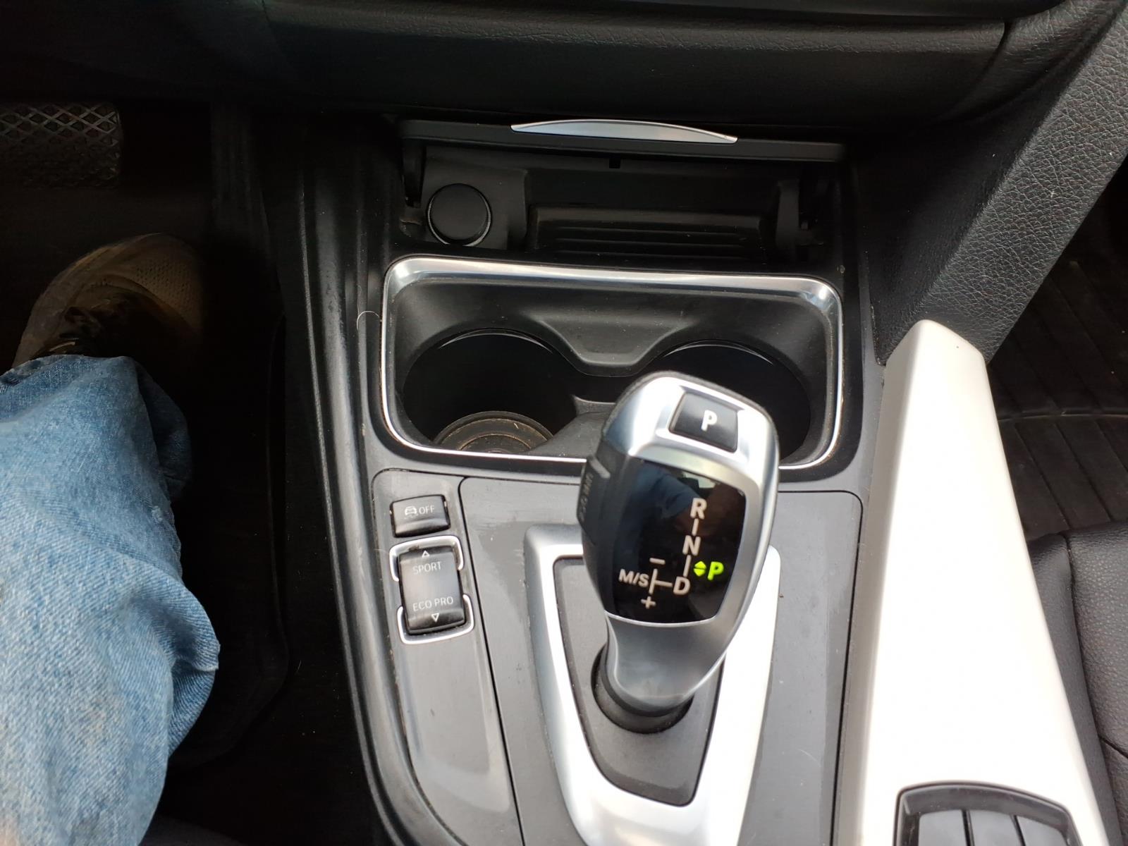 2013 BMW 3 Series 320i - Photo 12