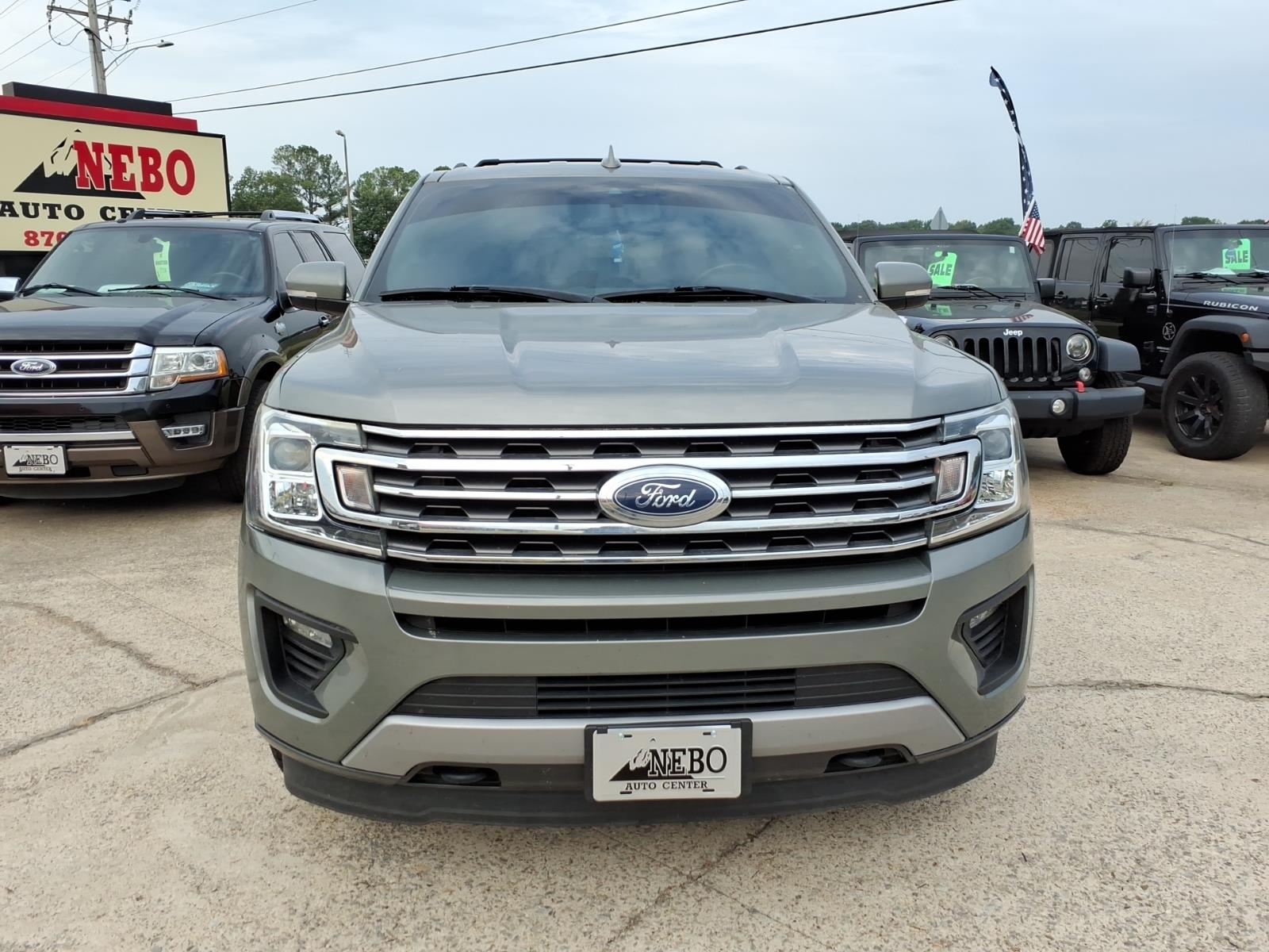 2019 Ford Expedition XLT photo 2
