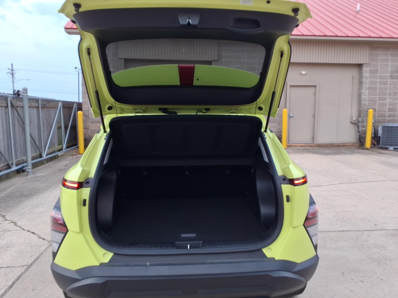 2024 Hyundai KONA SEL photo 6