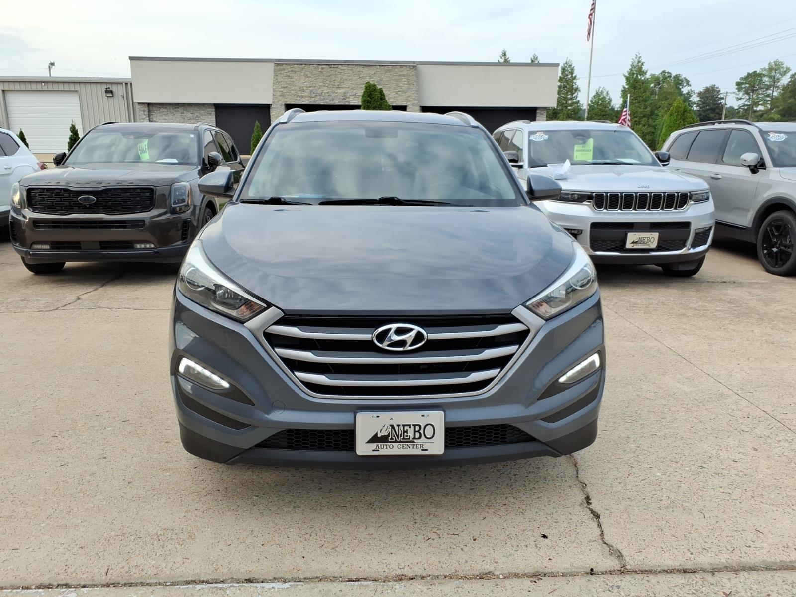 2018 Hyundai TUCSON SEL photo 2