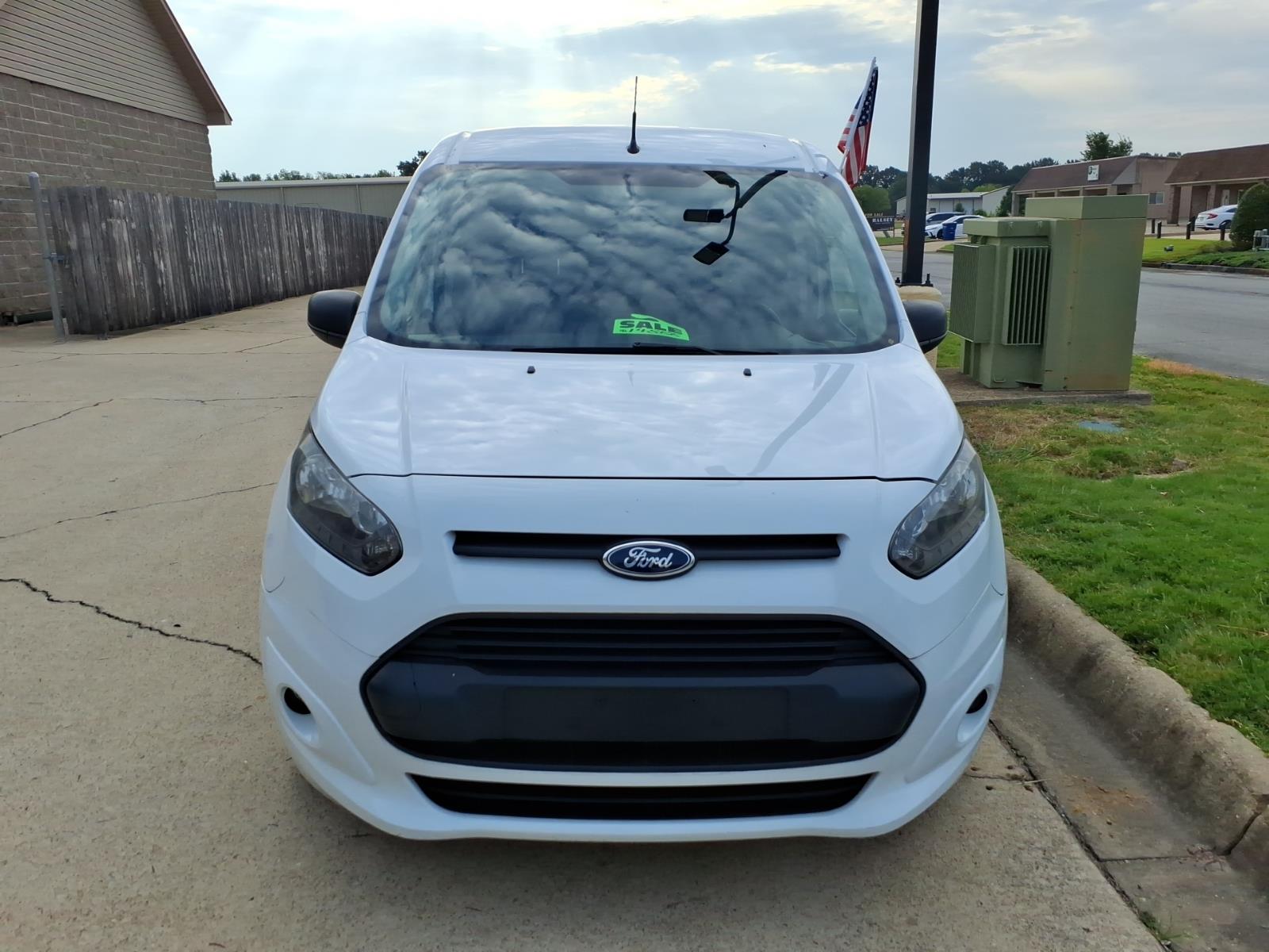 2015 Ford Transit Connect XLT photo 2