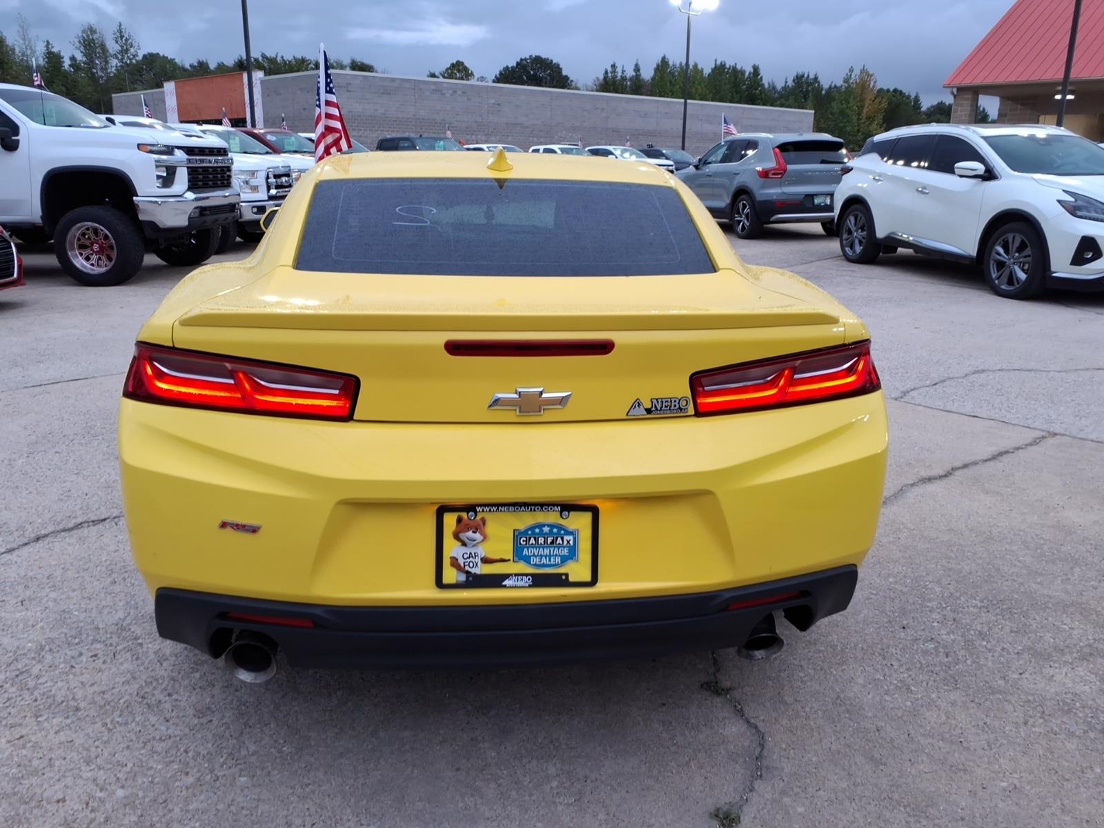 2016 Chevrolet Camaro LT photo 4