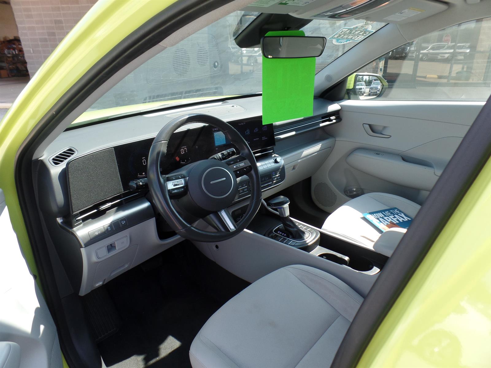 2025 Hyundai KONA SEL photo 3