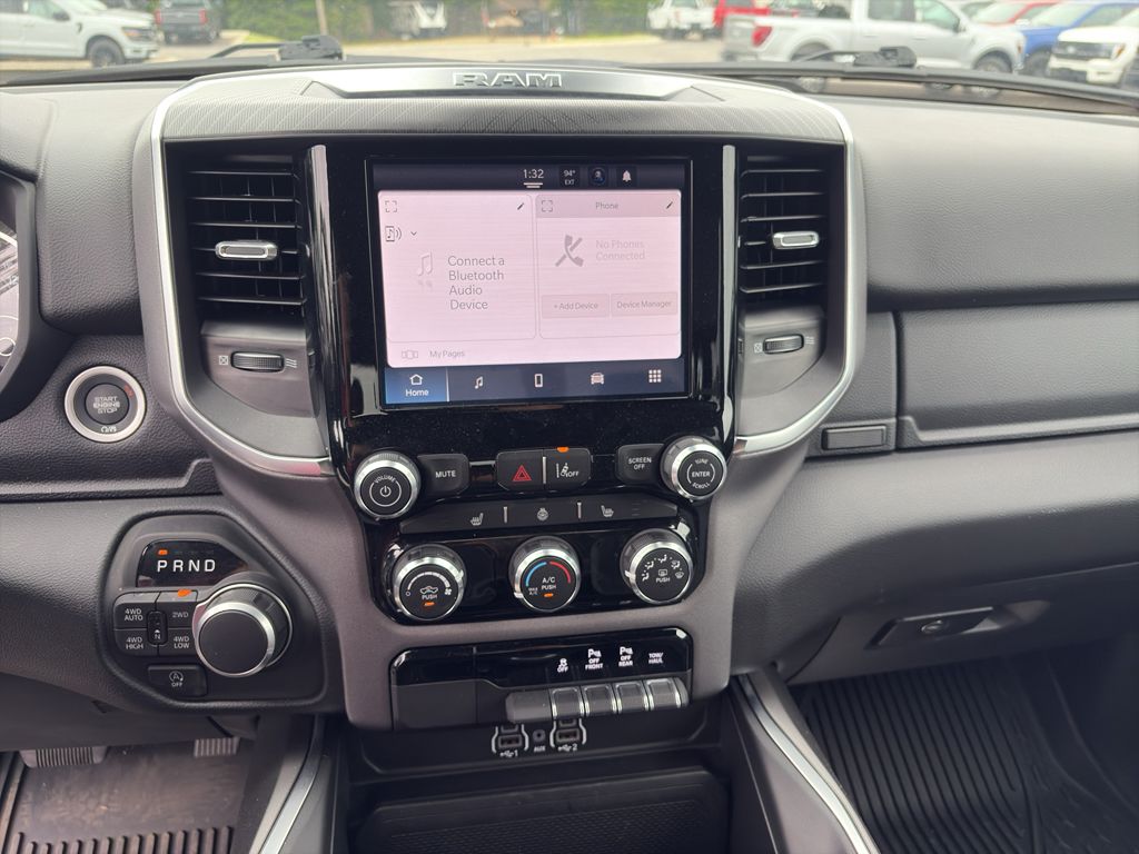 2025 Ram 1500 Big Horn photo 6