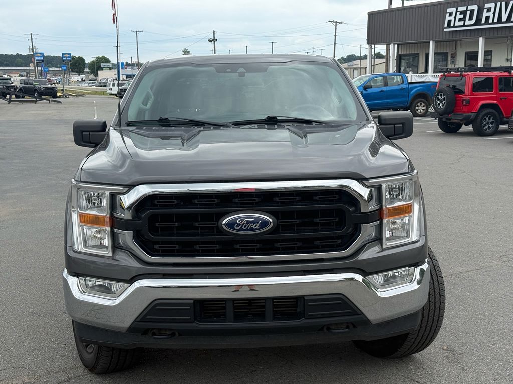 2021 Ford F-150 XLT photo 2