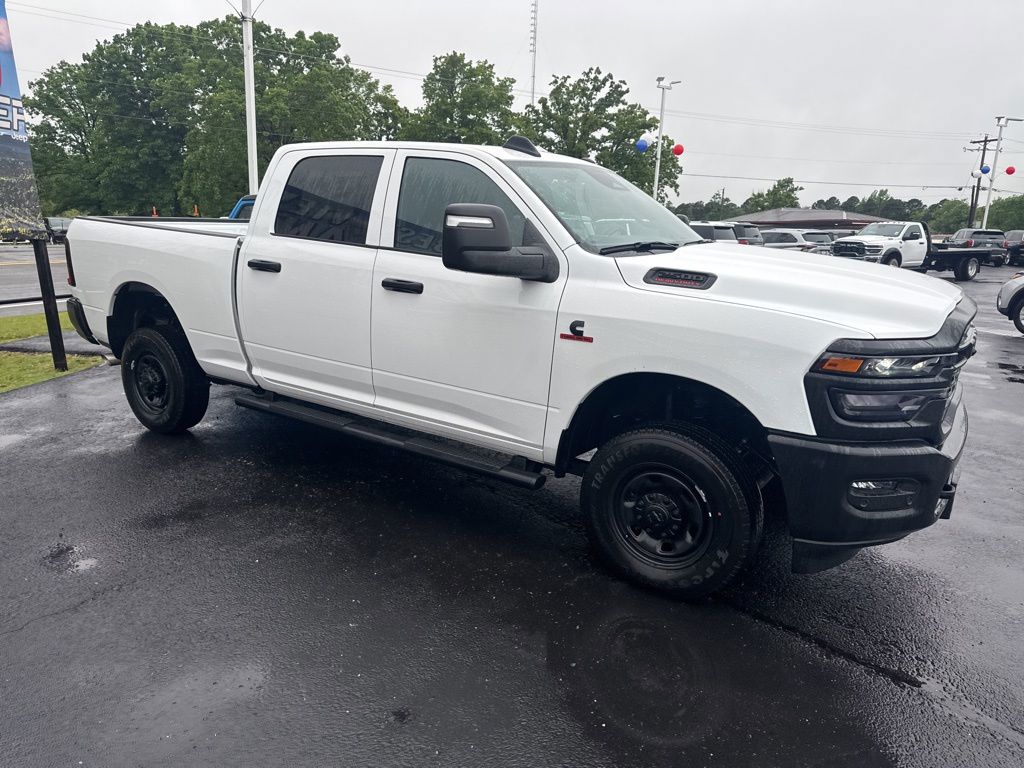 2025 Ram 2500 Tradesman photo 4