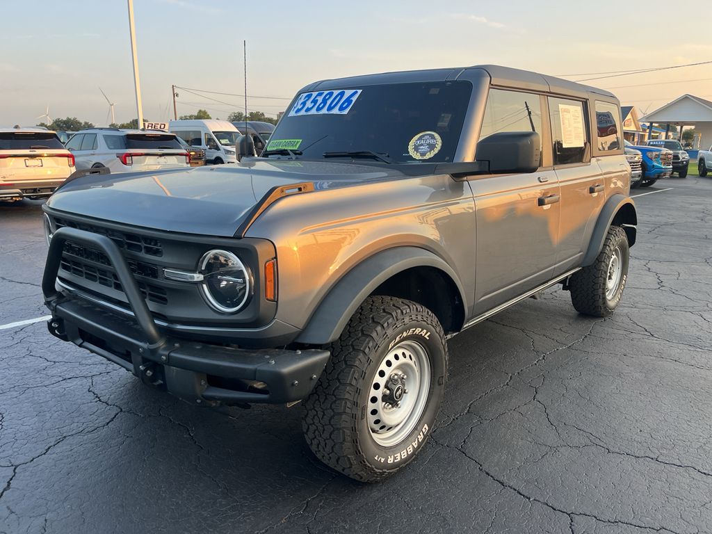 2022 Ford Bronco photo