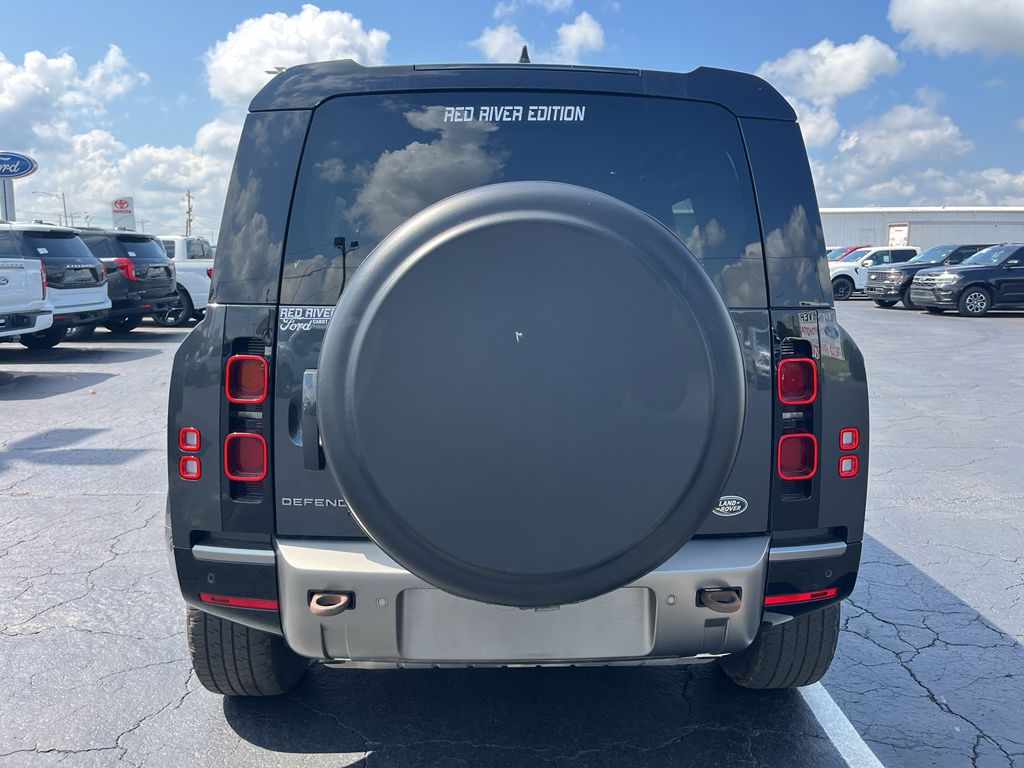 2023 Land Rover Defender 110 X-Dynamic SE photo 6