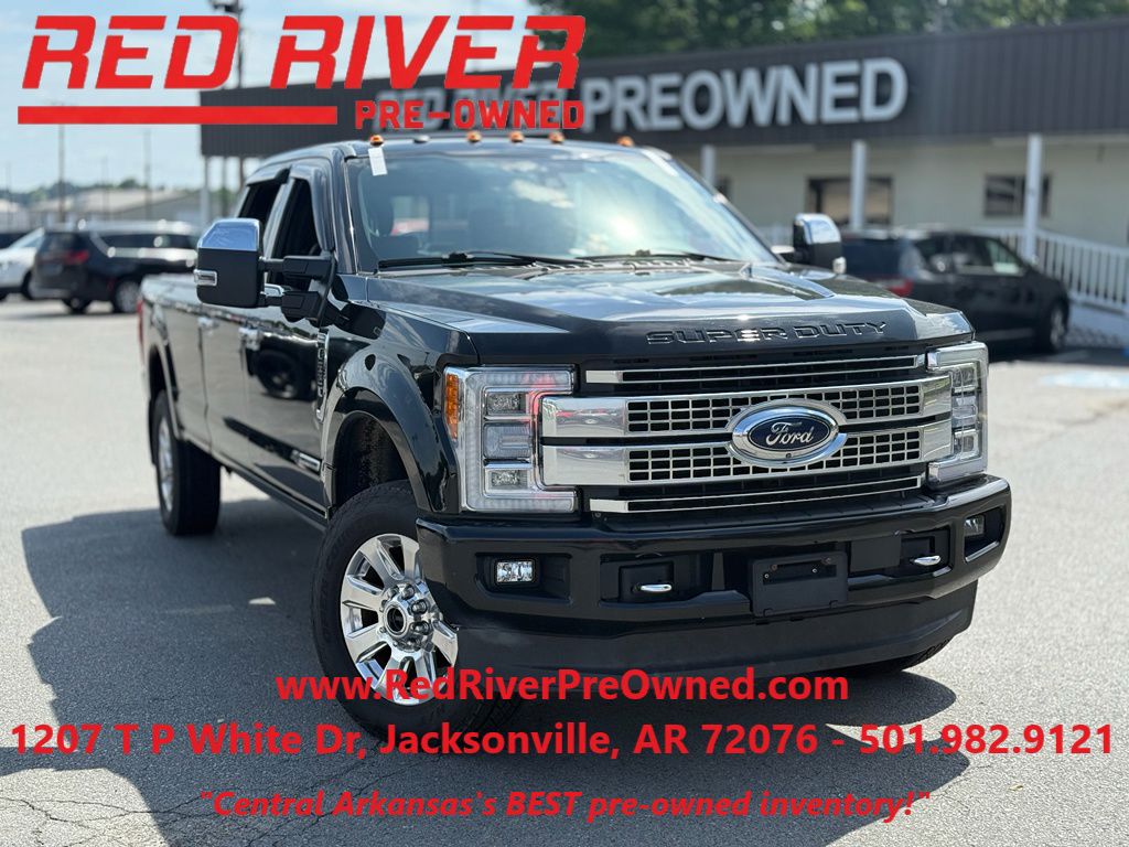 2017 Ford F-250 Platinum photo 1