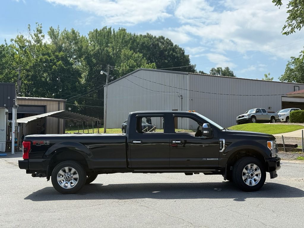 2017 Ford F-250 Platinum photo 5