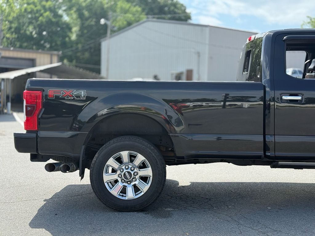 2017 Ford F-250 Platinum photo 6