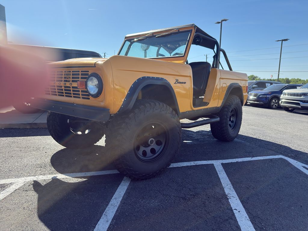 1977 Ford BRONCO photo 2