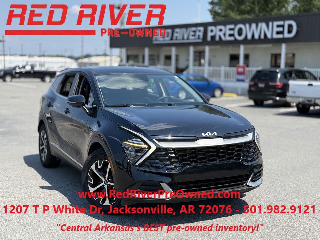 2024 Kia Sportage EX photo 1