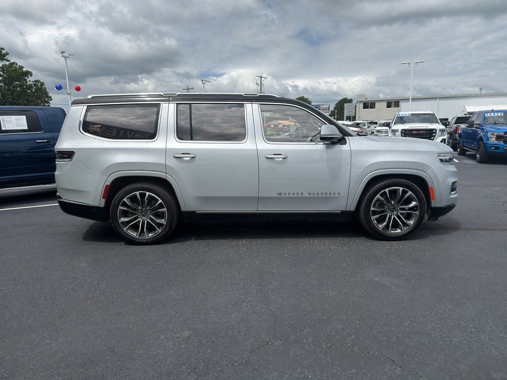 2022 Jeep Grand Wagoneer Series III photo 4