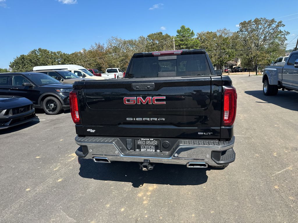 2024 GMC Sierra SLT photo 6