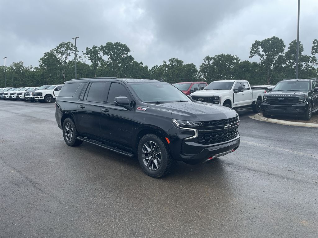 2023 Chevrolet Suburban Z71 photo 4