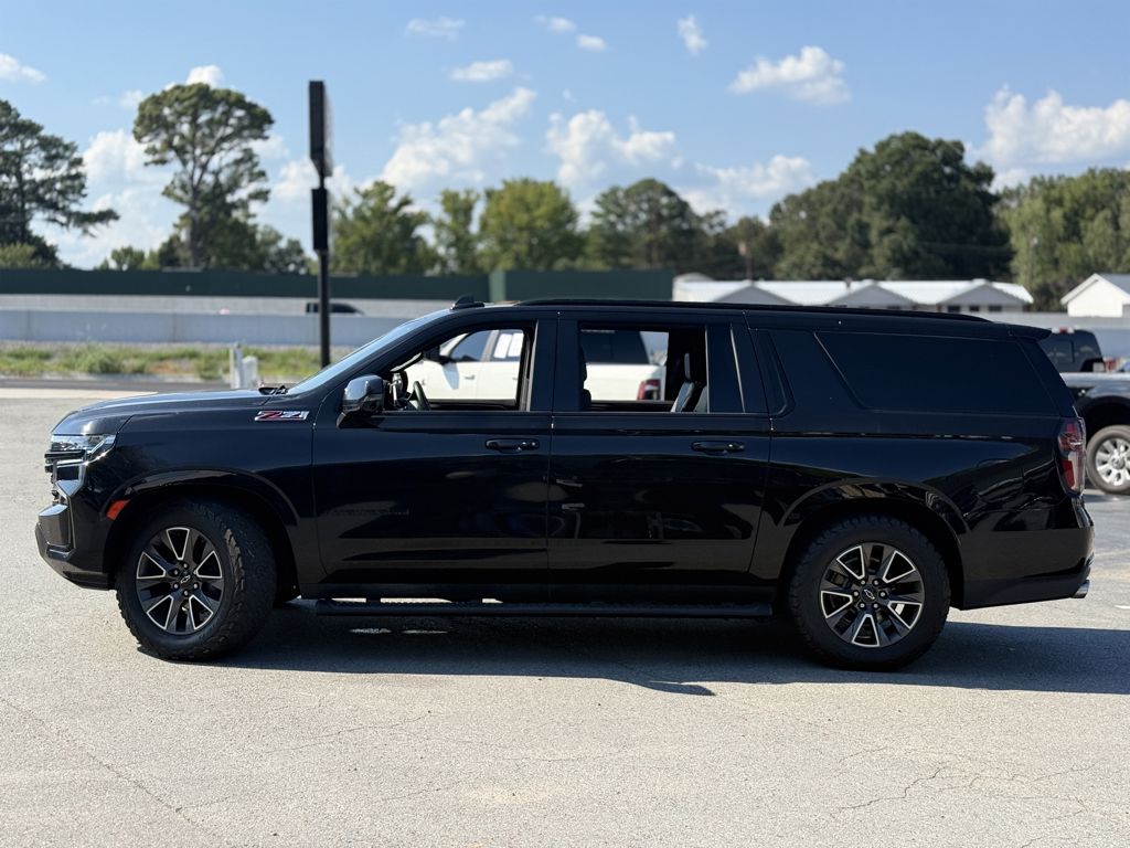 2023 Chevrolet Suburban Z71 photo 4