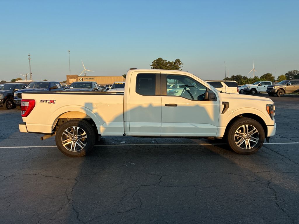2023 Ford F-150 XL photo 4