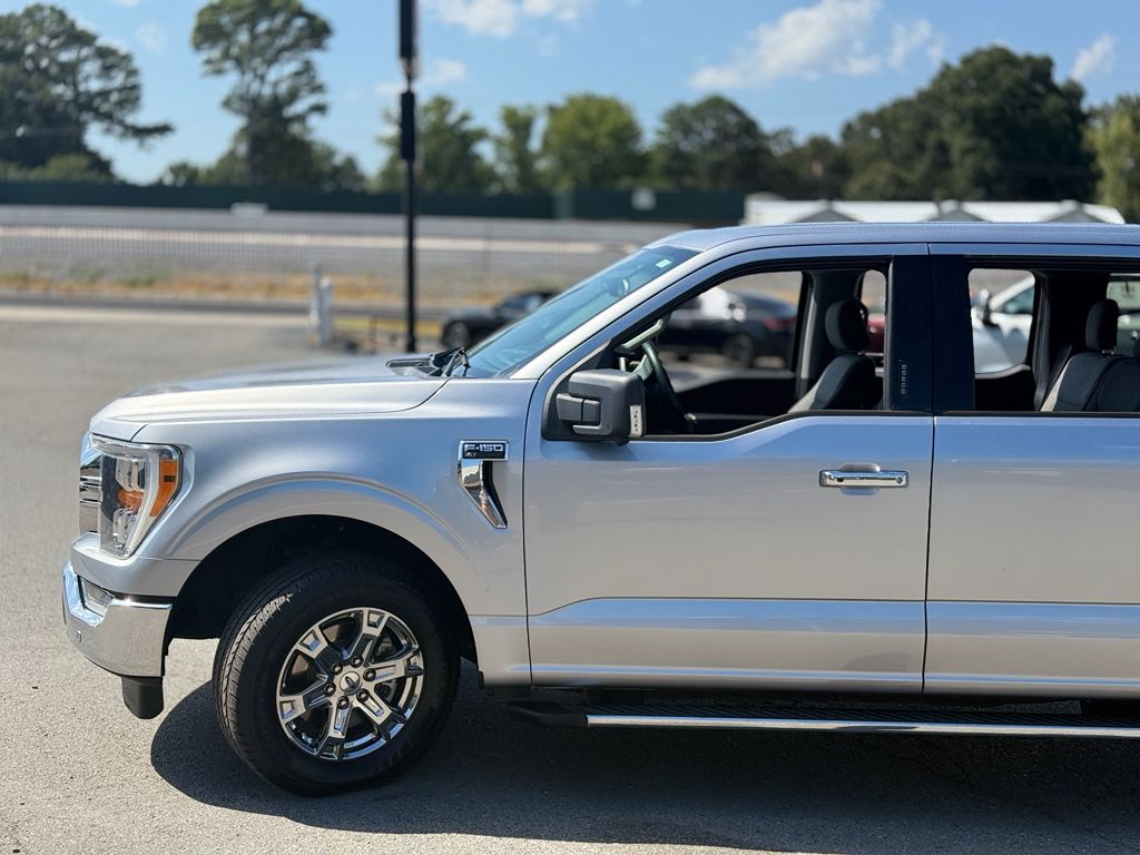 2021 Ford F-150 XLT photo 5