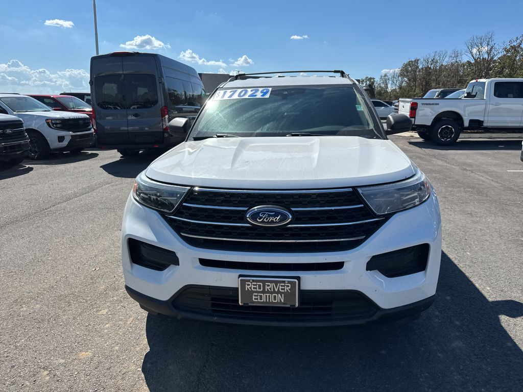 2020 Ford Explorer XLT photo 2
