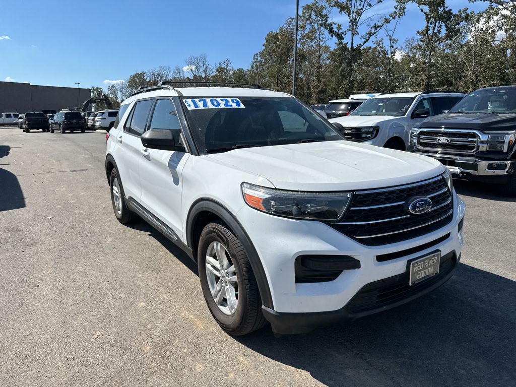 2020 Ford Explorer XLT photo 3