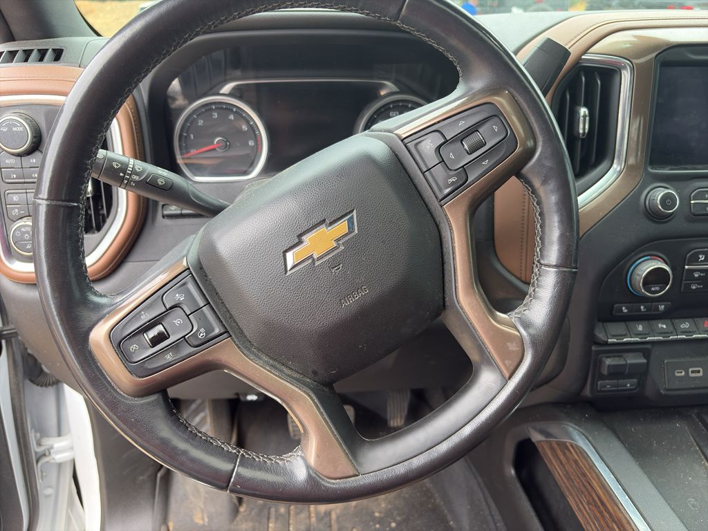 2022 Chevrolet Silverado High Country photo 6