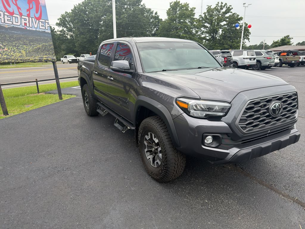 2022 Toyota Tacoma TRD Off Road photo 3