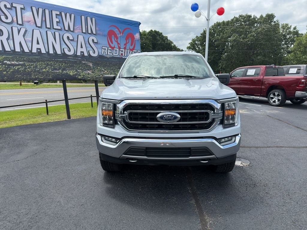 2021 Ford F-150 XLT photo 2