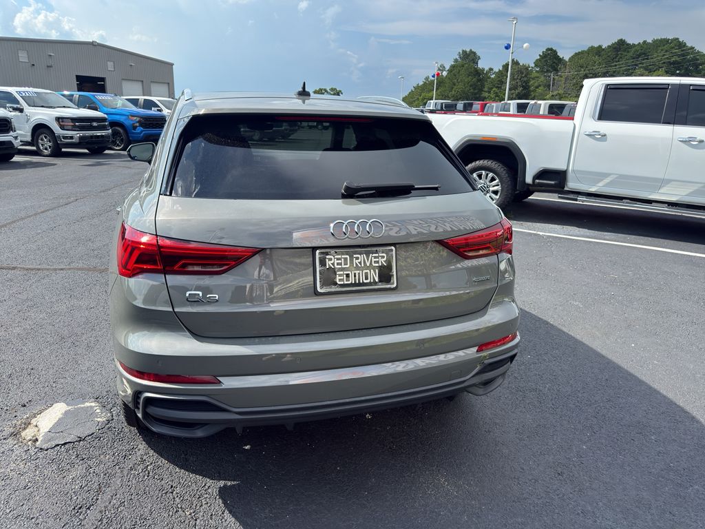 2023 Audi Q3 S line Premium photo 6