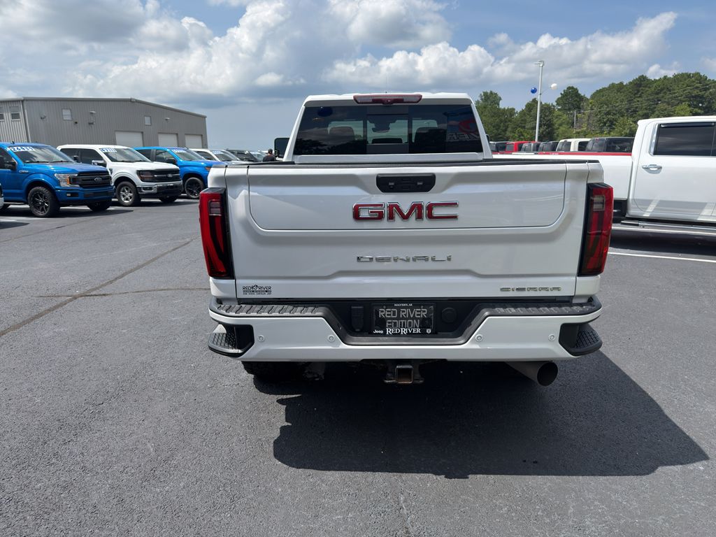 2024 GMC Sierra Denali photo 6