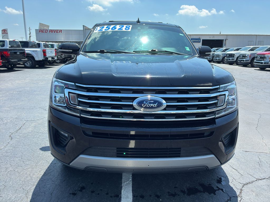 2021 Ford Expedition XLT photo 2