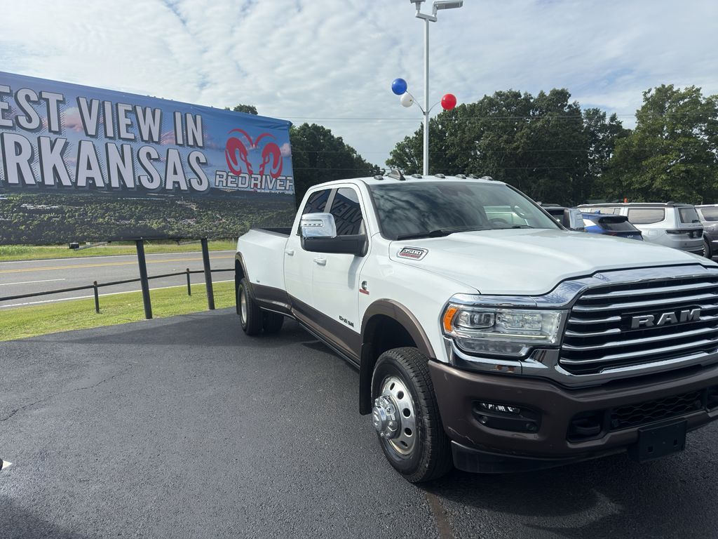 2023 Ram 3500 Longhorn photo 3
