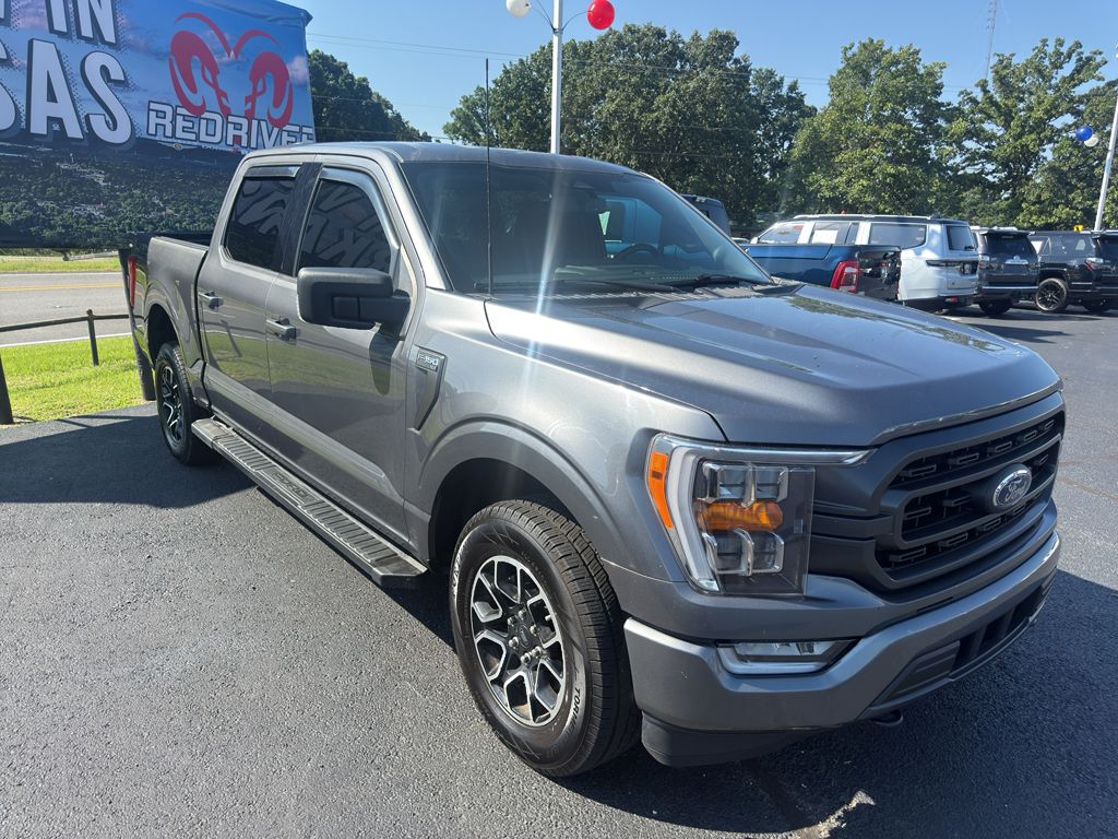 2022 Ford F-150 XLT photo 3