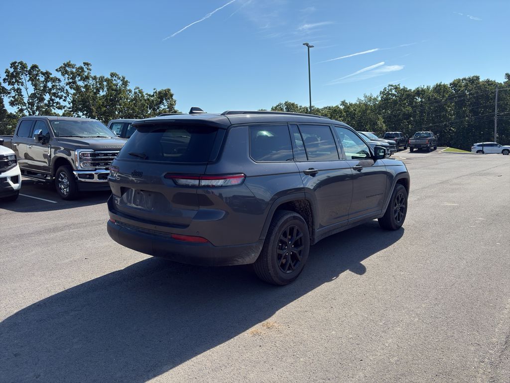 2025 Jeep Grand Cherokee L Altitude X photo 3