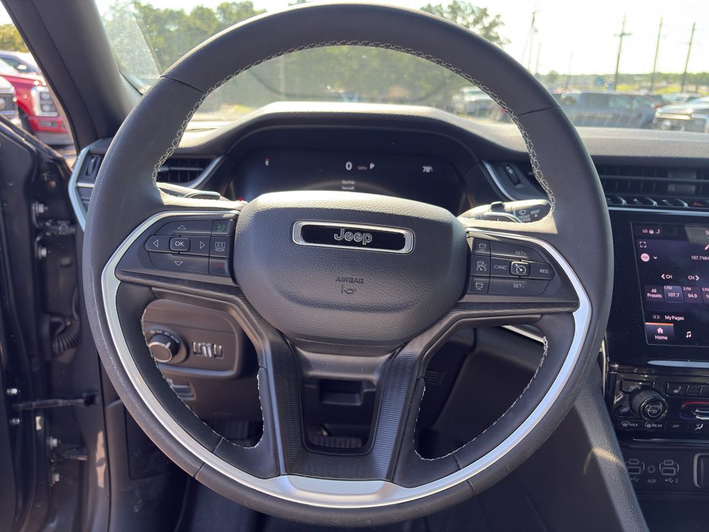 2025 Jeep Grand Cherokee L Altitude X photo 6