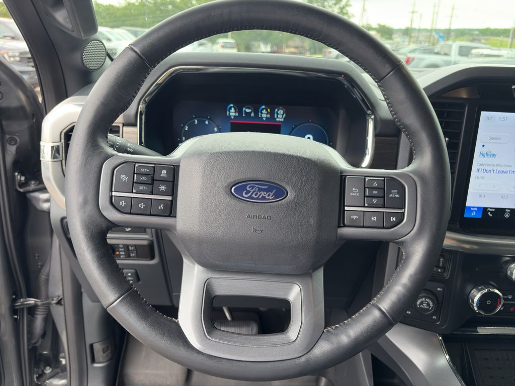 2024 Ford F-150 LARIAT photo 6