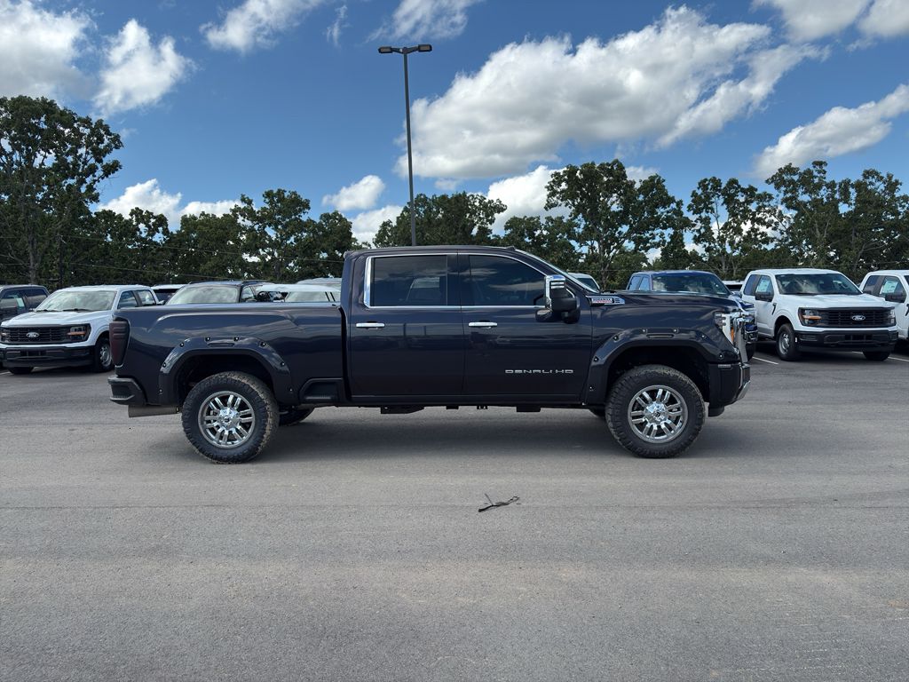 2024 GMC Sierra Denali photo 5