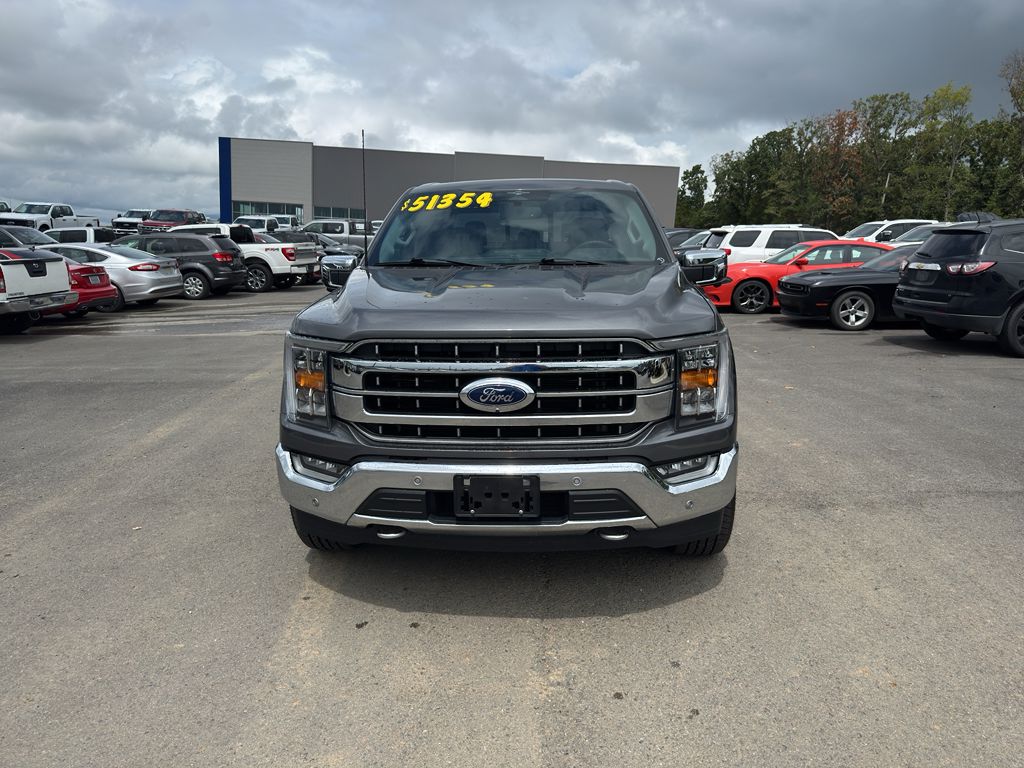 2023 Ford F-150 LARIAT photo 2