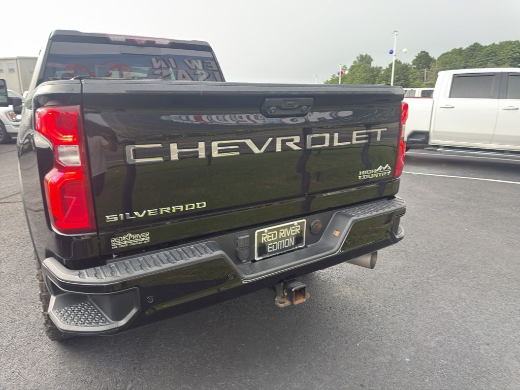 2022 Chevrolet Silverado High Country photo 6