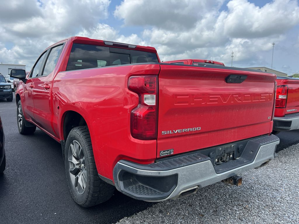 2022 Chevrolet Silverado LT photo 4