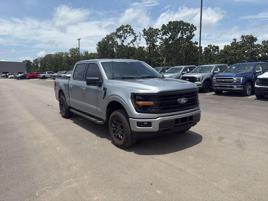 2026 Ford F-150 XLT photo 4