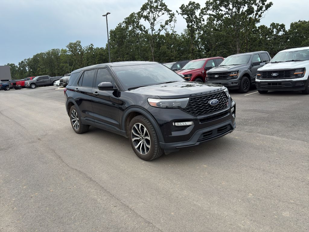 2022 Ford Explorer ST photo 4