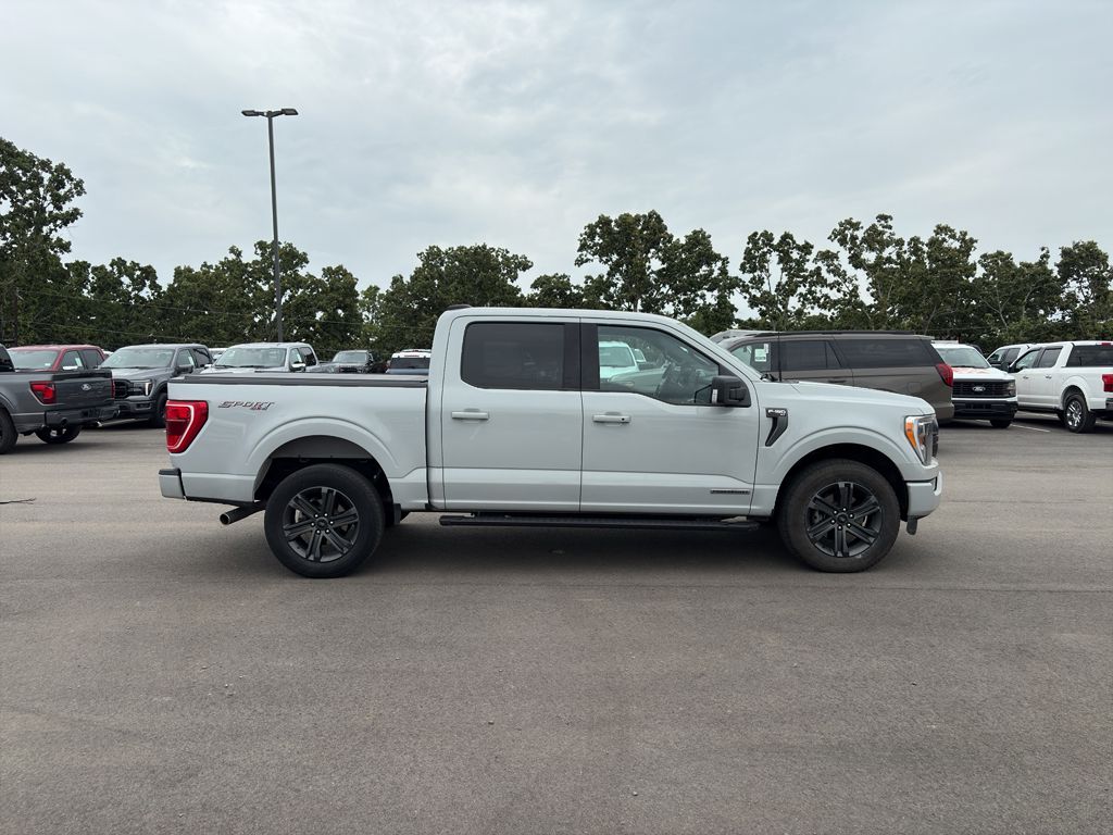 2023 Ford F-150 XLT photo 5