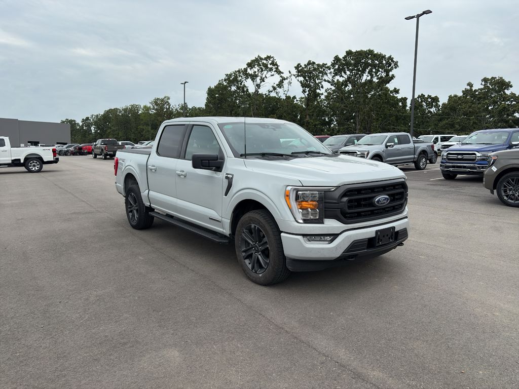 2023 Ford F-150 XLT photo 4