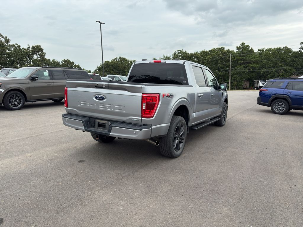 2023 Ford F-150 XLT photo 3
